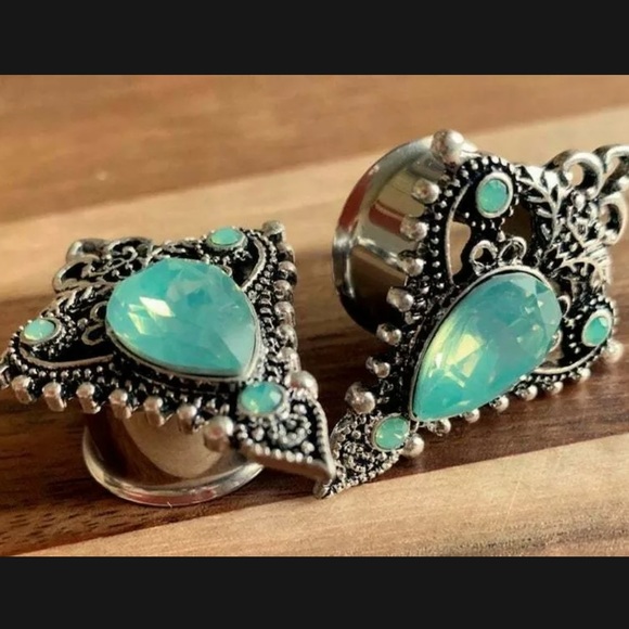 6mm/2G Green Opalite Teardrop Steel Tunnels - Picture 1 of 6